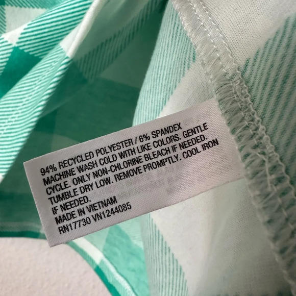 COLSIE Checkered Pull Over White & Green  Long Sleeves Large Top BNWOT - Picture 5 of 7